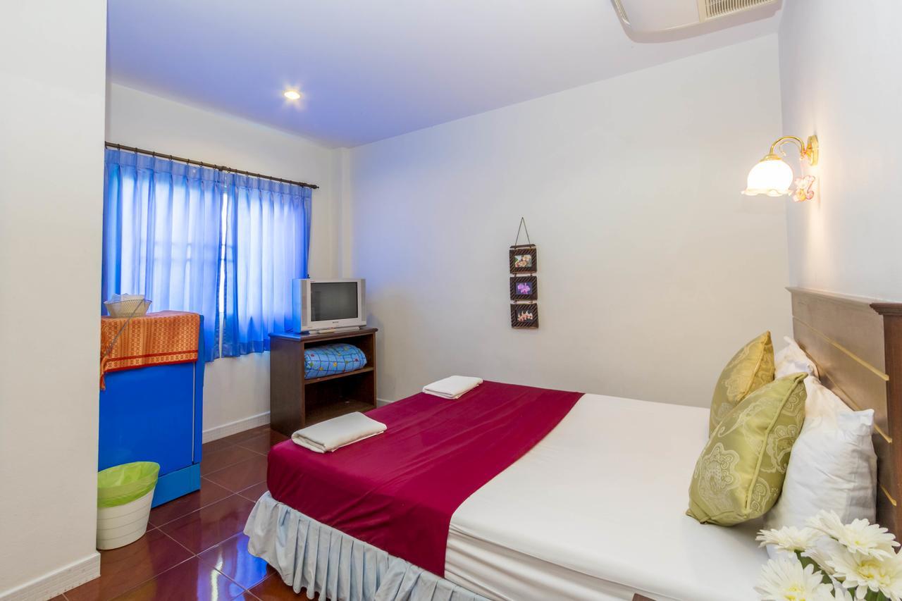 191Inn Patong Esterno foto